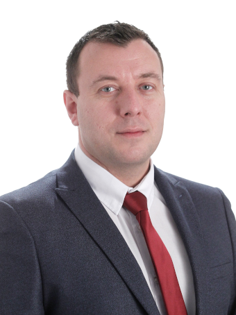 Петър Николаев Петров